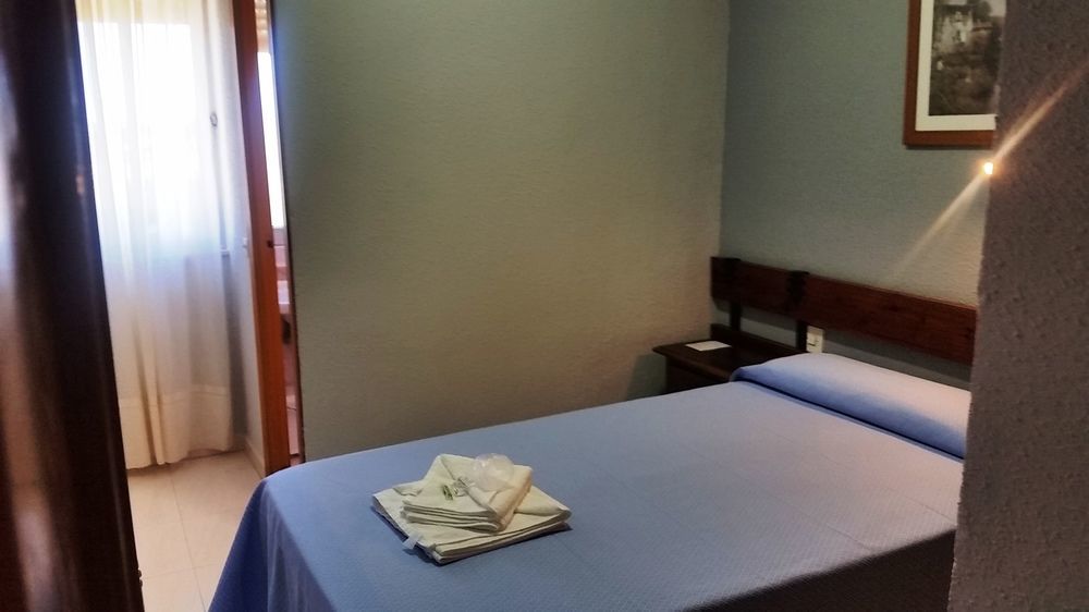 Hostal Soto La Virgen del Camino Extérieur photo