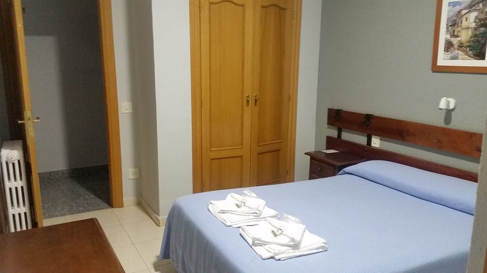 Hostal Soto La Virgen del Camino Extérieur photo